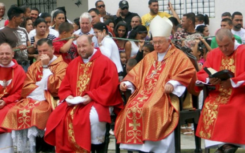 Trzeci, który zawstydził papieża