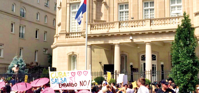 Cuba – si, Yanquis – tambien*