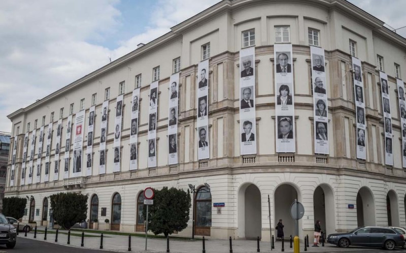 Smoleńsk – instrukcja obsługi