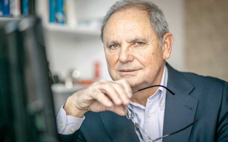 Wstaliśmy z kolan i uderzyliśmy się w głowę