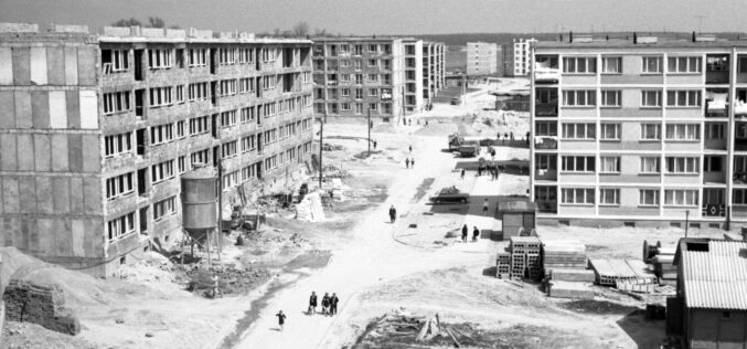 Poniewieranie milionów Polaków