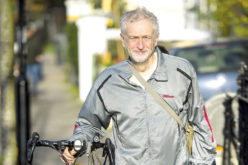 Corbyn wygrywa poglądami