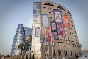 Stary gmach TVP i nowy gmach TVP