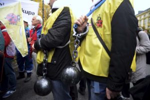 Protestujący pracownicy Biedronki