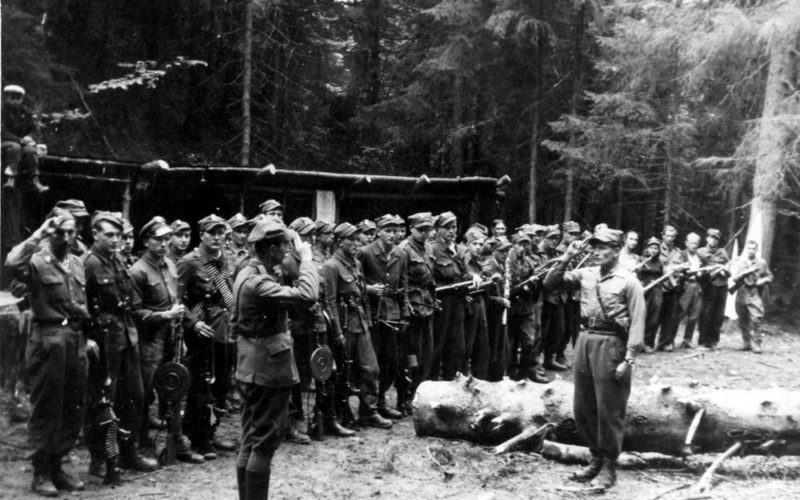 Kto szybciej strzela, ten dłużej żyje