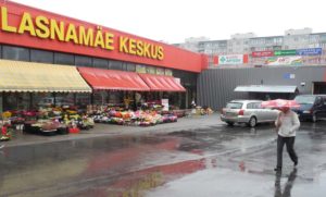 Bazar w tallinskiej dzielnicy Lasnamäea