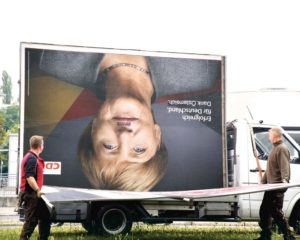 Billboard z Angelą Merkel