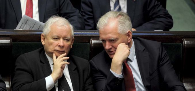 Na prawo od PiS hula polityka