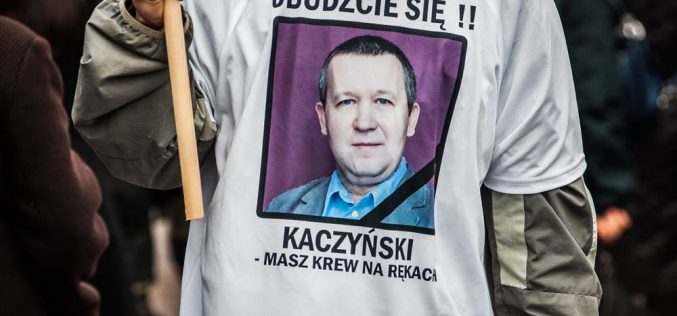 Trzy telewizje i jeden pogrzeb