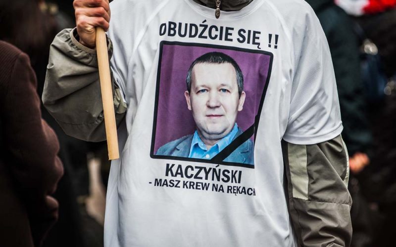 Trzy telewizje i jeden pogrzeb