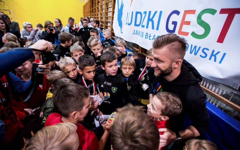 Dobroczyńcy z boiska i stoku