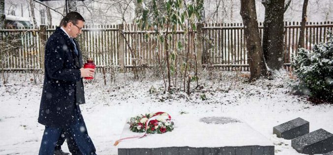 Morawiecki – miał być technokrata, wyskoczył fanatyk