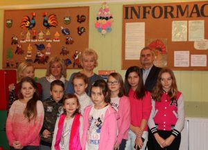 Beata Kochanska i dyr. SP Jerzy Jablonski z podopiecznymi.