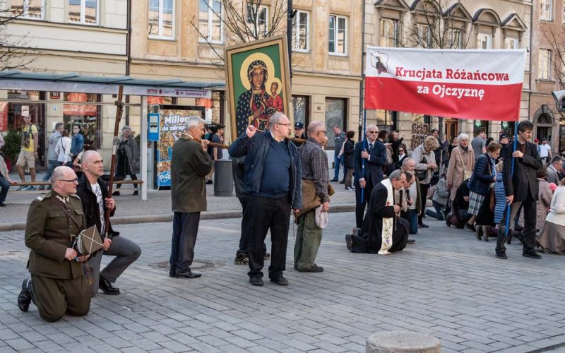 Widma, duchy, mity… Oto świat polskiej polityki