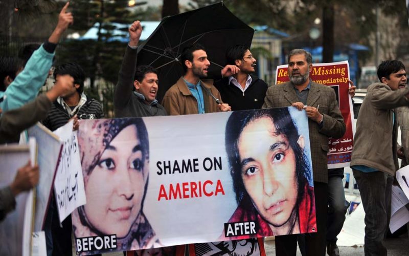 Kobiety pod czarną flagą