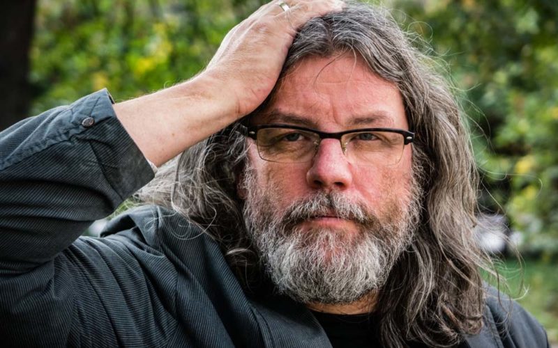 Szósta rano. Kto puka?