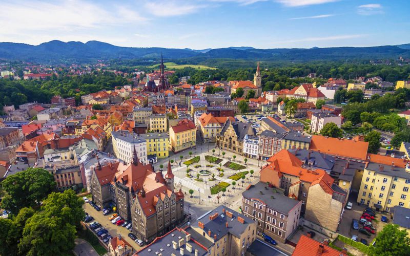 Wałbrzych wstaje z kolan