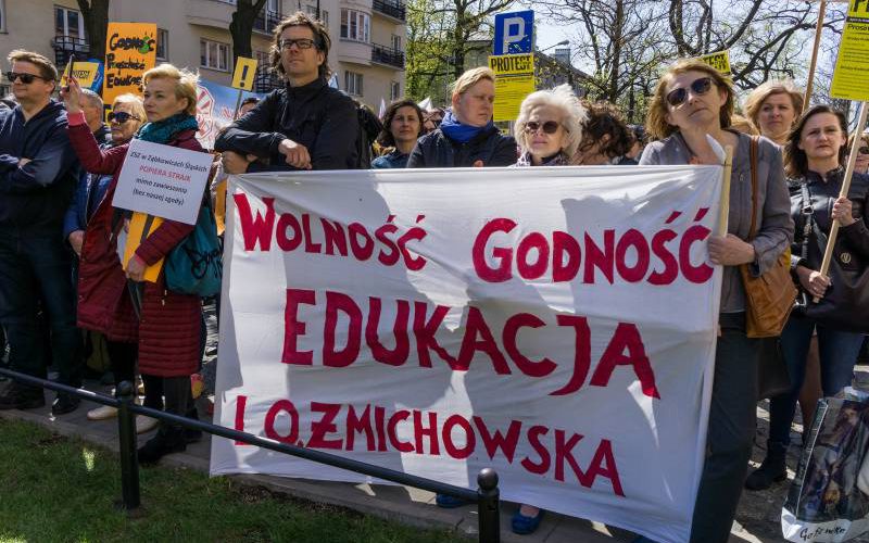 Czego może nauczyć facet w przetartej marynarce