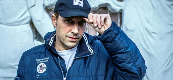 Bardziej autor niż pisarz