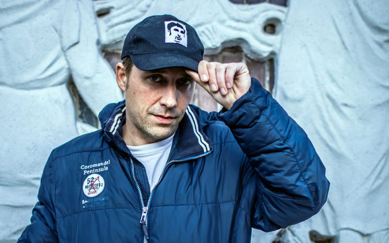 Bardziej autor niż pisarz