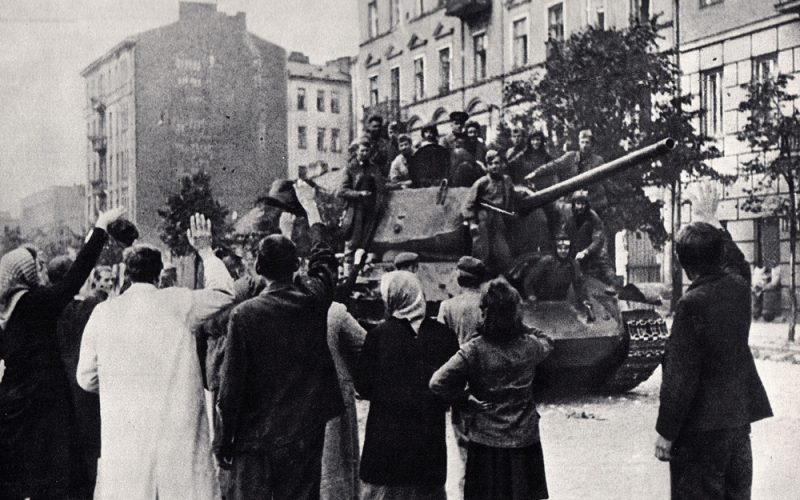 Berling odwołany za pomoc powstańcom