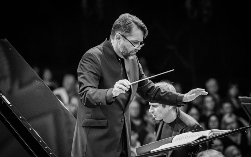 Muzyka niech łagodzi obyczaje