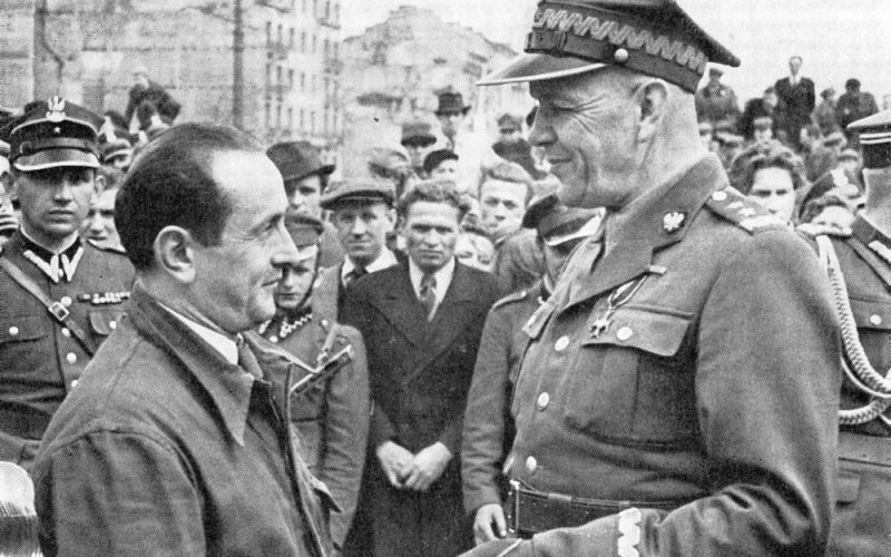 Ochotnicy i zmobilizowani