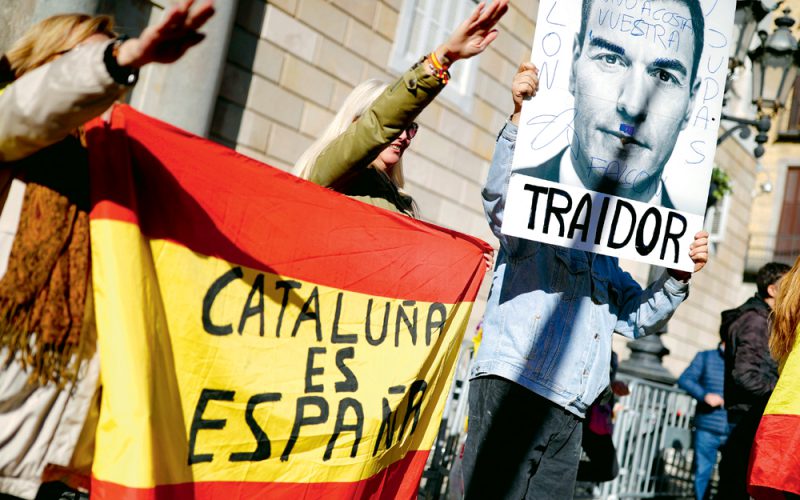 Korrida z faszystowskim hymnem