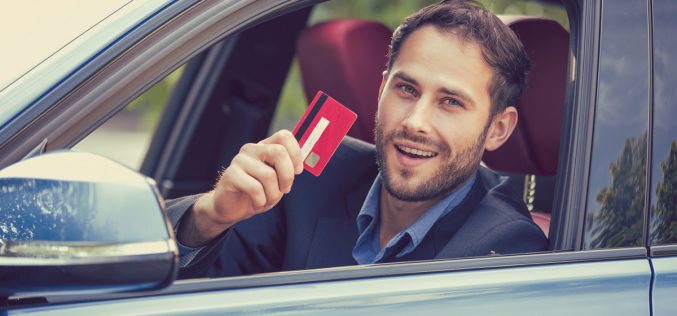 Kto i kiedy najczęściej decyduje się na wynajem samochodu na lotnisku w Kielcach?