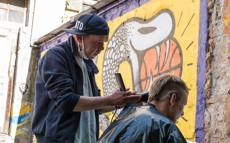 Pomoc pod „Chmurami”