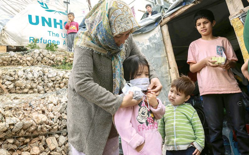 Uchodźcy bezbronni wobec epidemii
