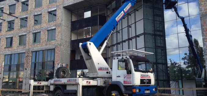 Podnośniki koszowe – dziś bez&nbsp;nich ani rusz!