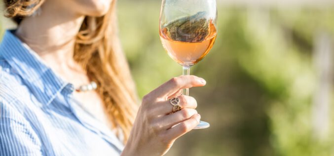 Wino różowe – wszystko, co musisz o nim wiedzieć!