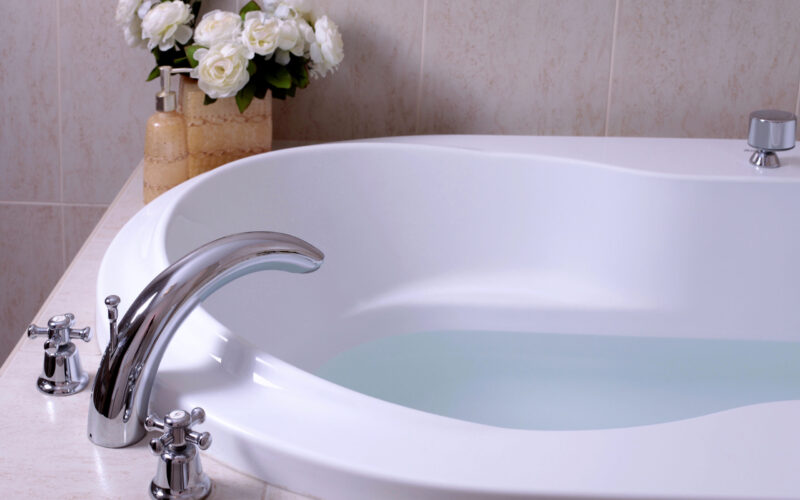 Jak wybrać baterie wannowe i jakie są ich rodzaje?