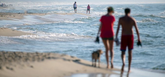 Nadmorskie wakacje w cieniu koronawirusa