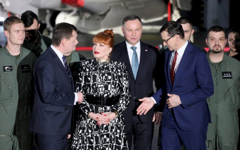 Uzależnieni od Ameryki