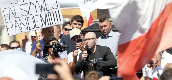 Sklepowe ofensywy antymaseczkowców