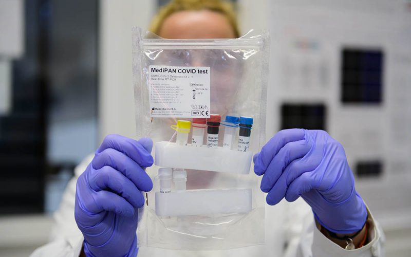 Co wiemy o testach na COVID-19