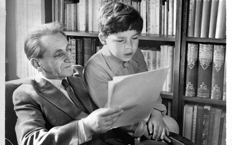 Iwicka 8 drży w posadach