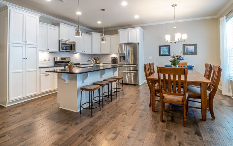 Jak dobrze zorganizować kuchnię? Sposoby na przechowywanie