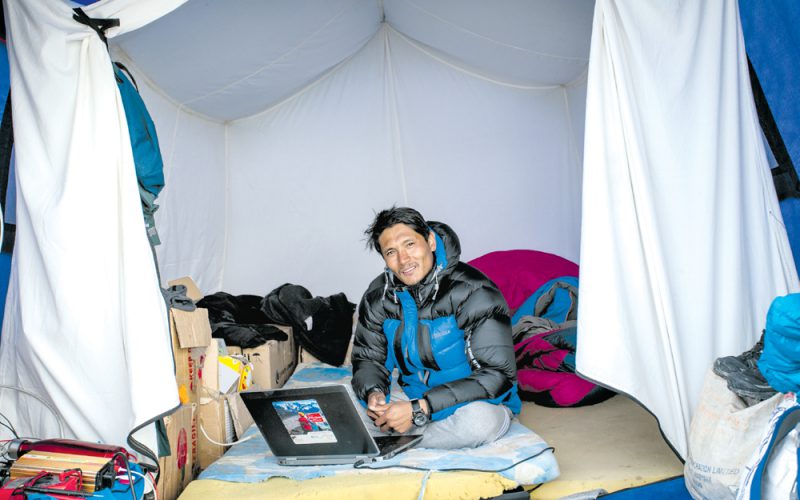 Kafejka internetowa pod Everestem