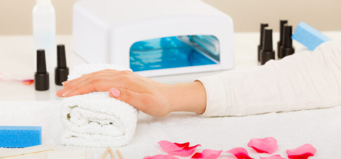 Zestaw do&nbsp;manicure – wygoda dla miłośniczek pięknych paznokci