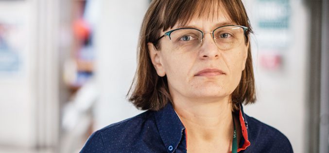 Praca 50+? Najlepiej mieć dyplom i nie być kobietą