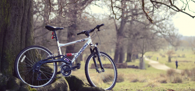 Jak ubrać się na pierwszą wycieczkę rowerową w złudną wiosenną pogodę?