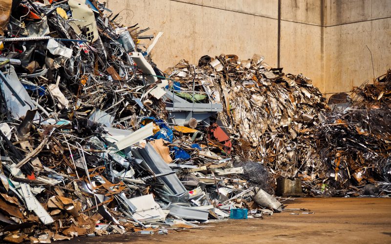 Wywóz gruzu i odpadów budowlanych – jaki kontener wybrać?