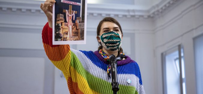 Dobra aktywistka to żywa aktywistka