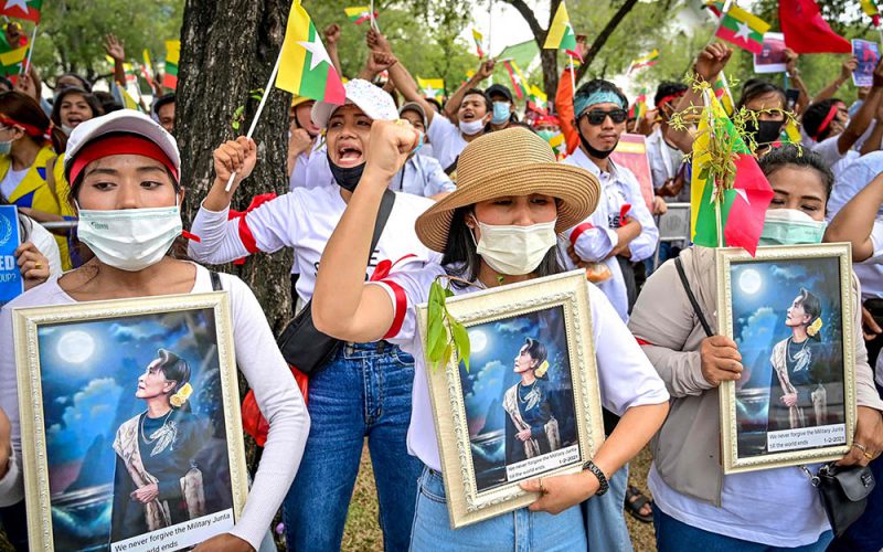 Birma: junta i wielka polityka