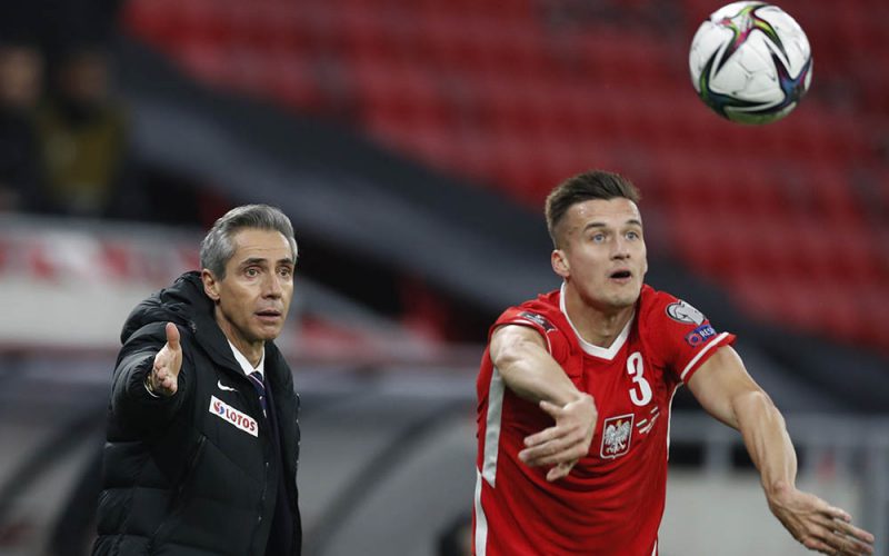 Z futbolową kadrą leci pilot, ale…