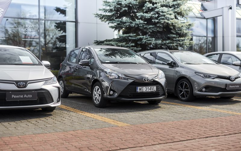 Toyota PLUS – kupujemy Toyotę w korzystnym programie