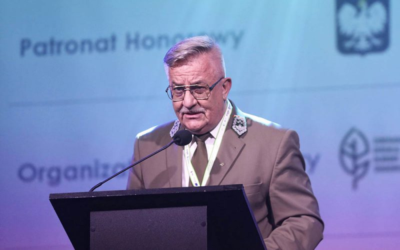 Lasy Państwowe w służbie partii i Kościoła